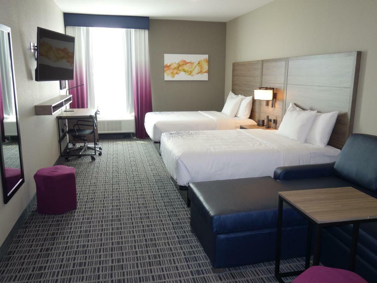 La Quinta By Wyndham San Antonio Alamo City Exterior photo